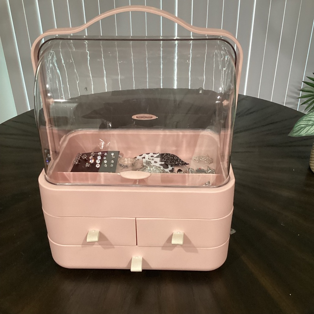 JEWLERY ORGANIZER*******Elegant Pink Jewelry Organizer with Clear Lid